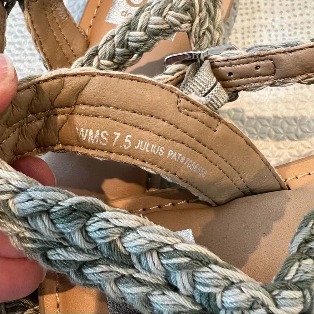 DV BY DOLCE VITA Julius Sandal